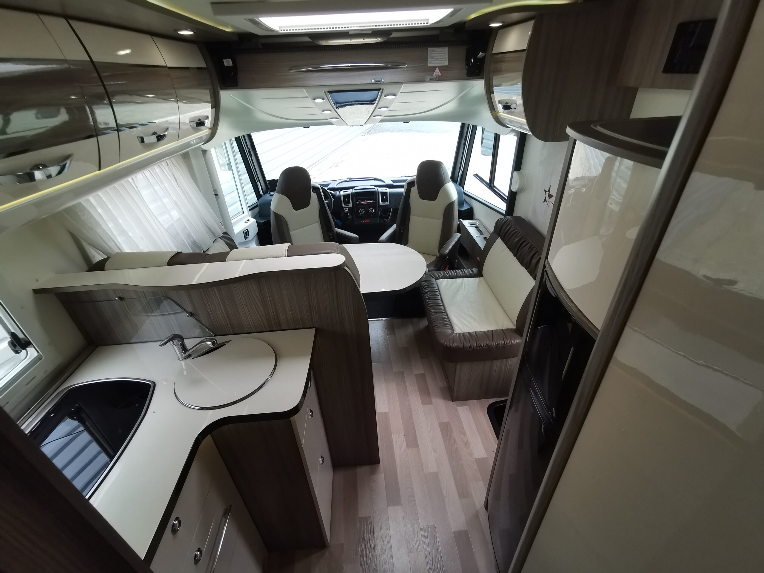 CAMPING CAR INTEGRAL AUTOSTAR I 720 PRIVILEGE