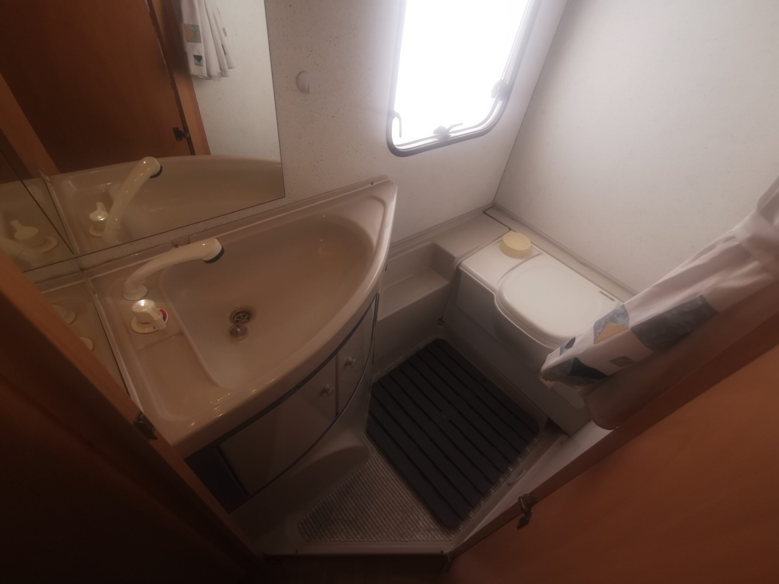 CAMPING CAR PROFILE BURSTNER T595