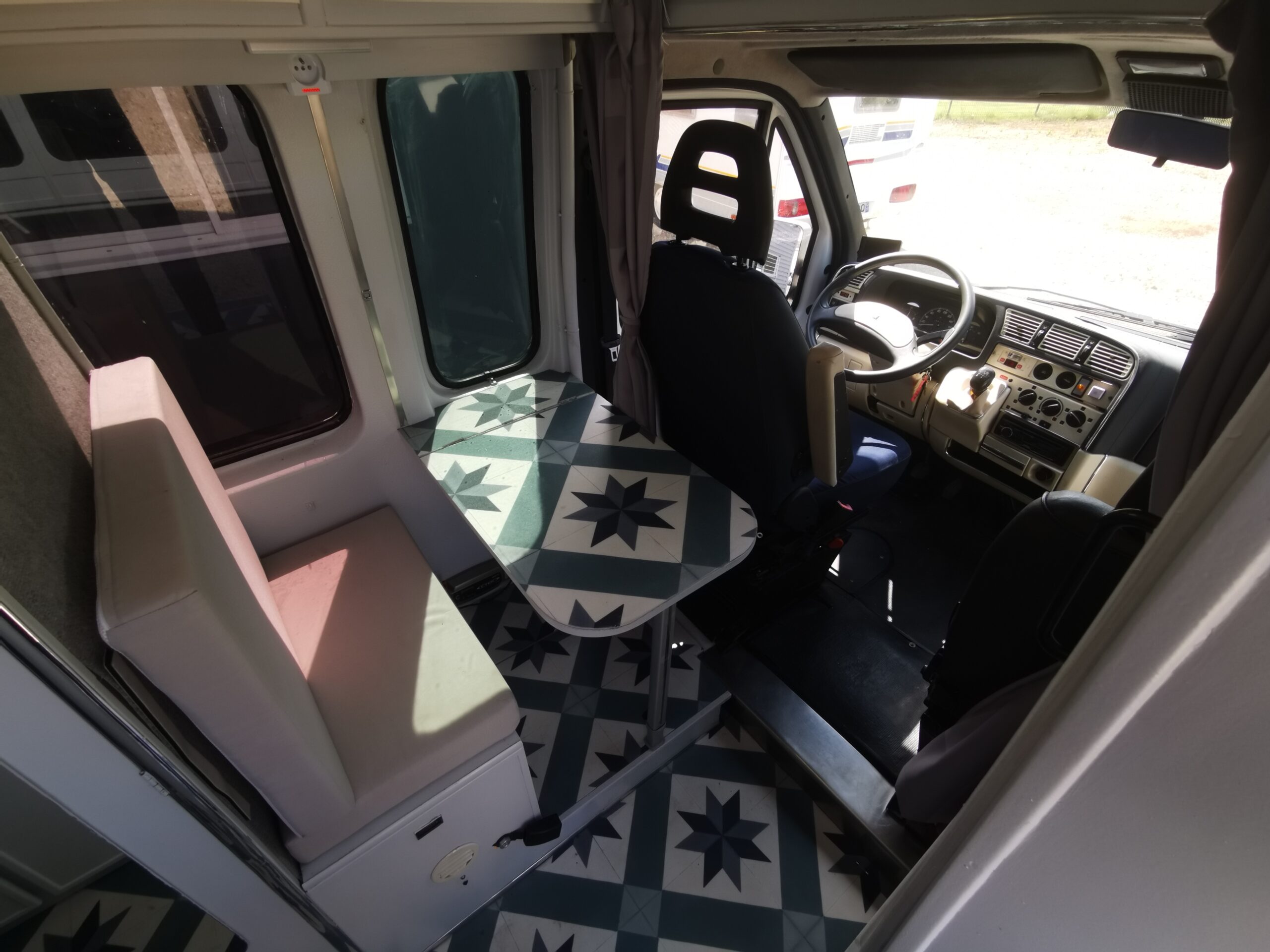 FOURGON PEUGEOT BOXER