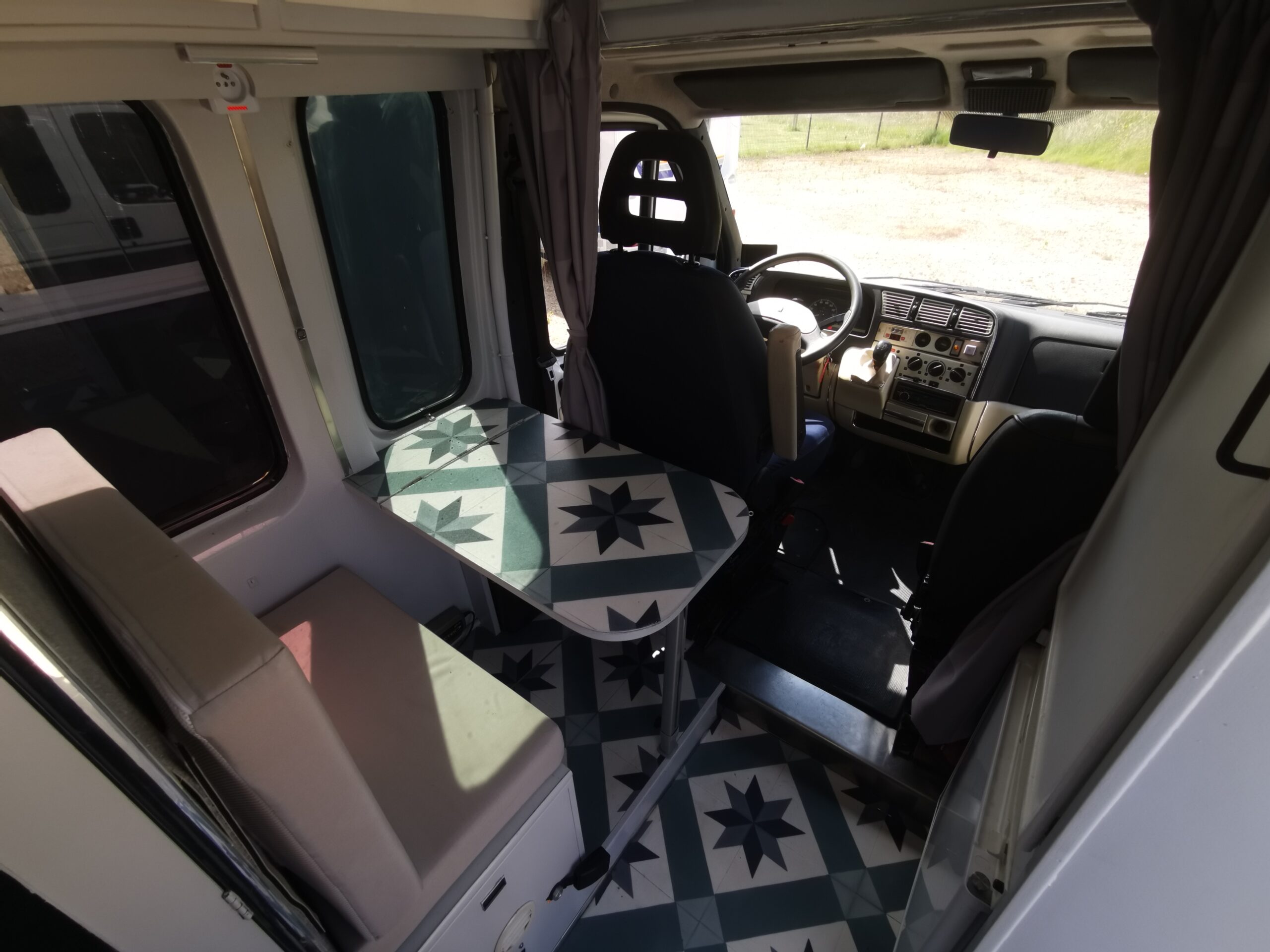 FOURGON PEUGEOT BOXER
