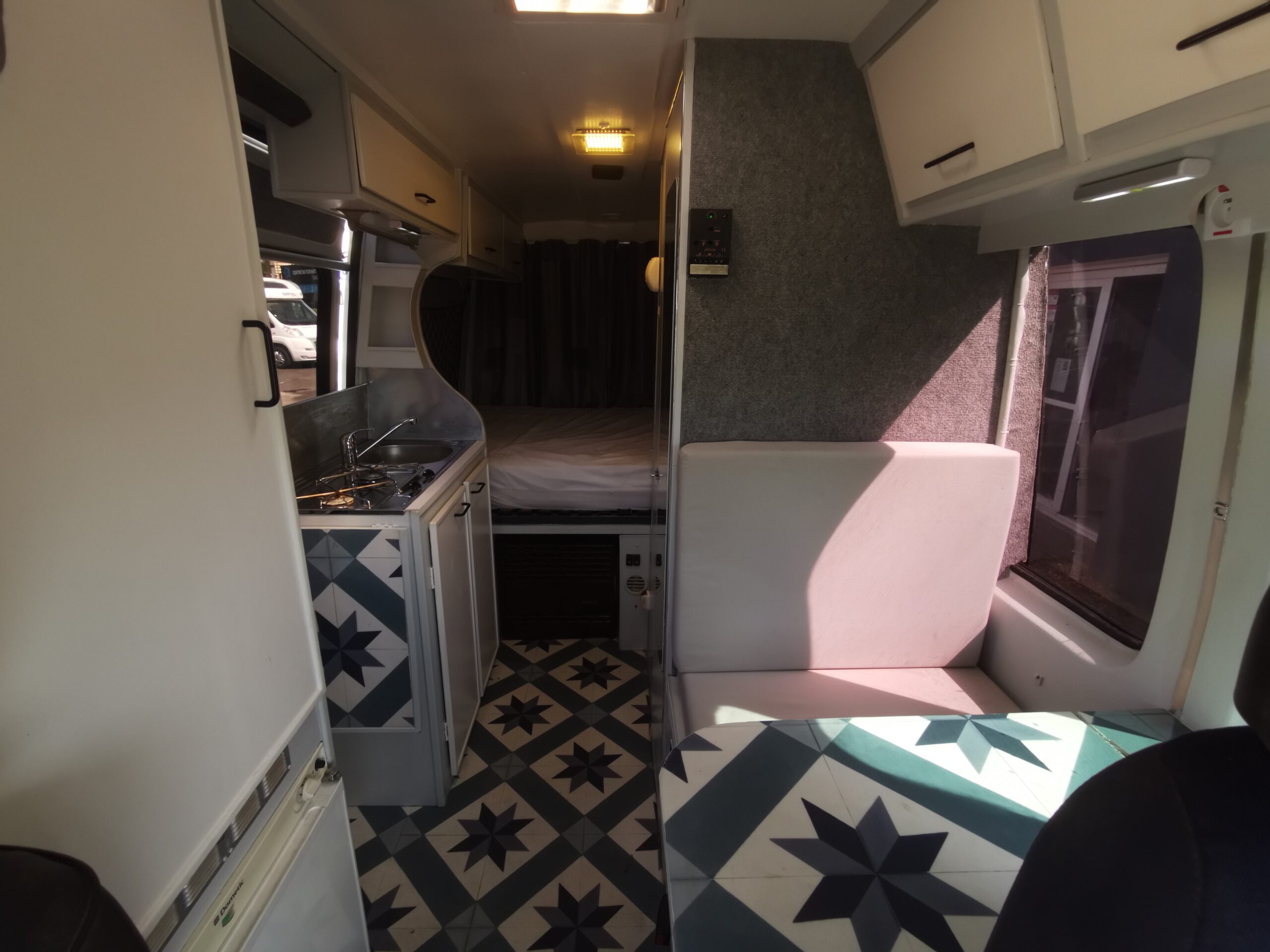 FOURGON PEUGEOT BOXER