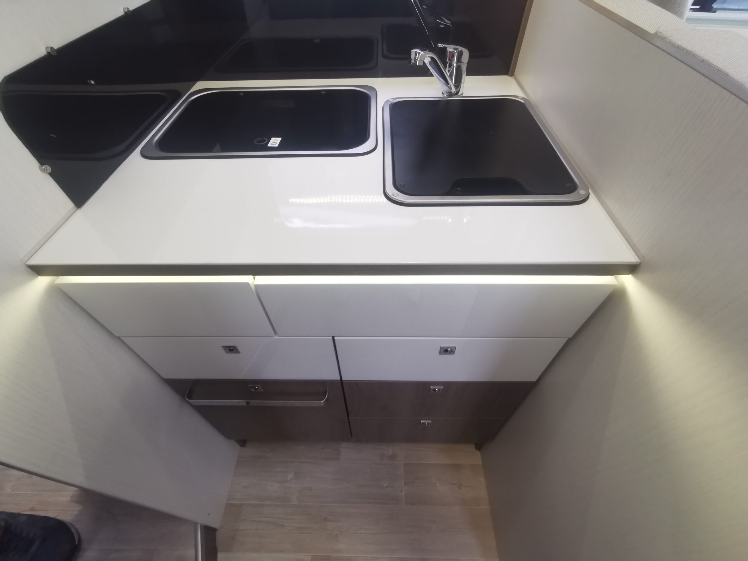 PROFILE BAVARIA T700 STYLE
