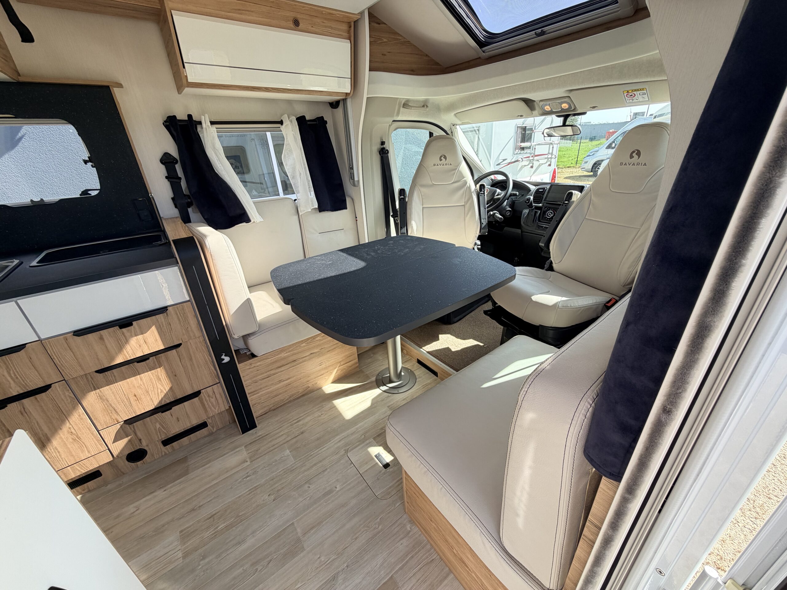 Camping car BAVARIA T 726 NOMADE+ boite auto at9