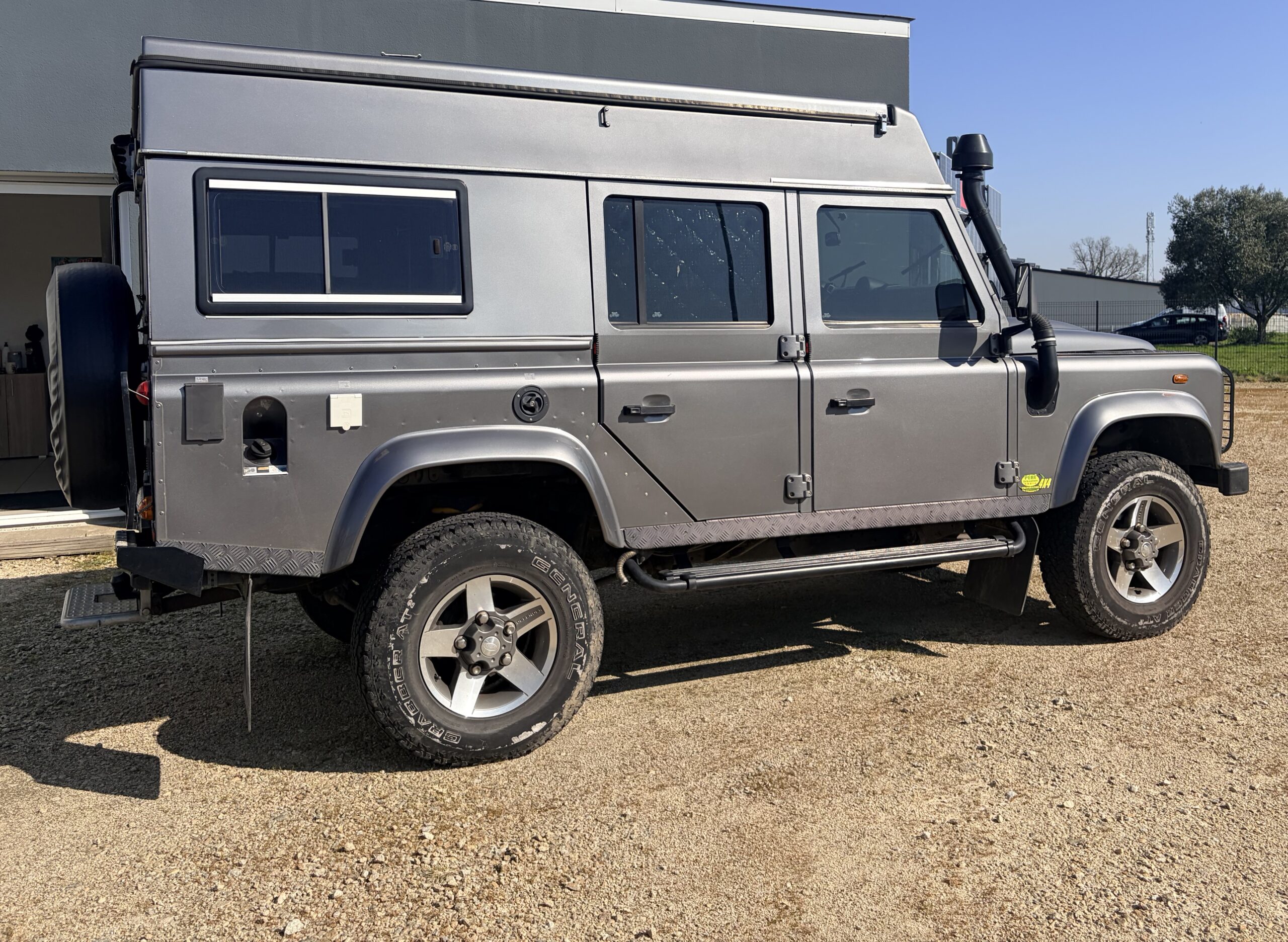 LAND ROVER DEFENDER 110 TD4 SW CAP HORN