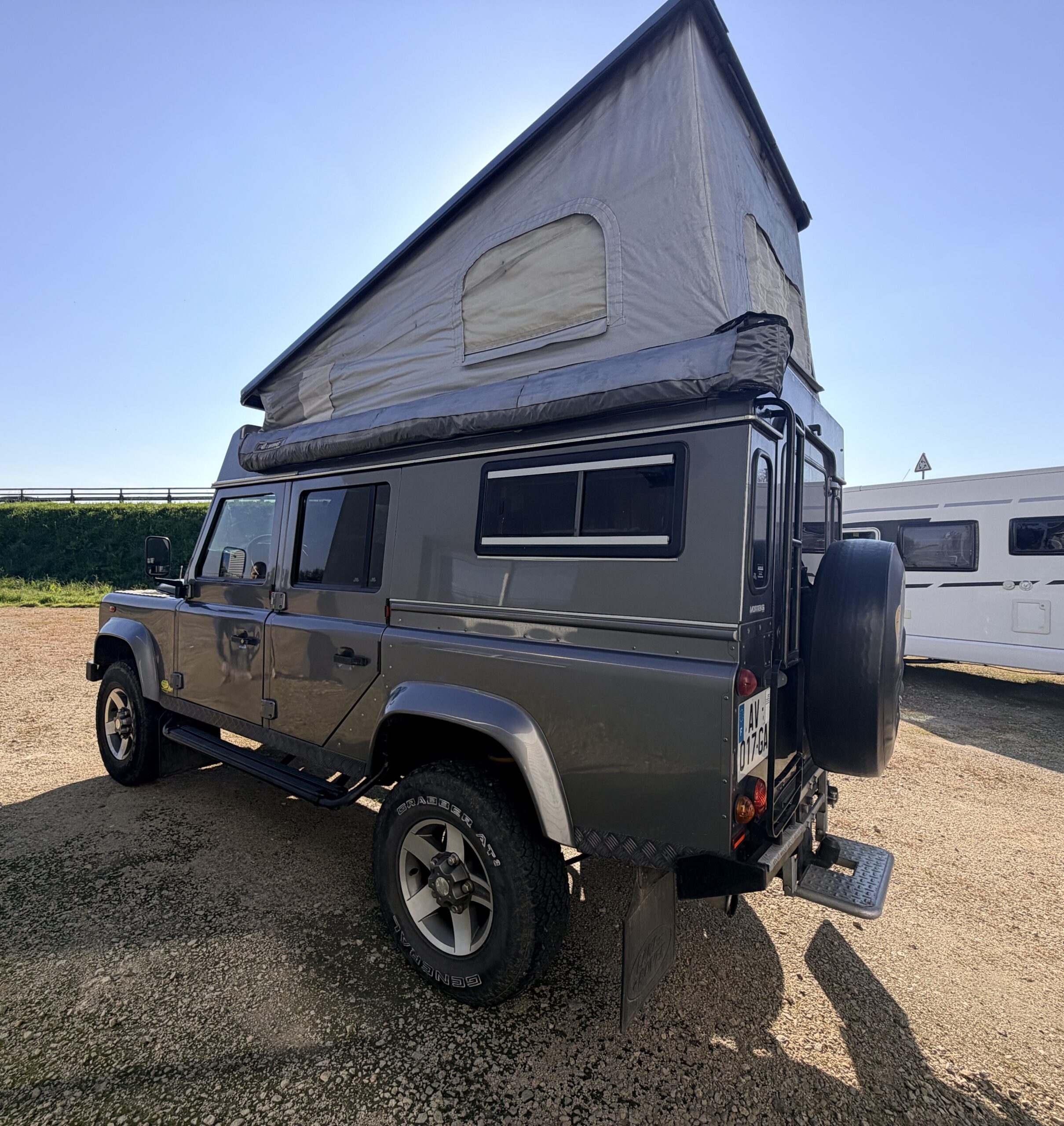 LAND ROVER DEFENDER 110 TD4 SW CAP HORN