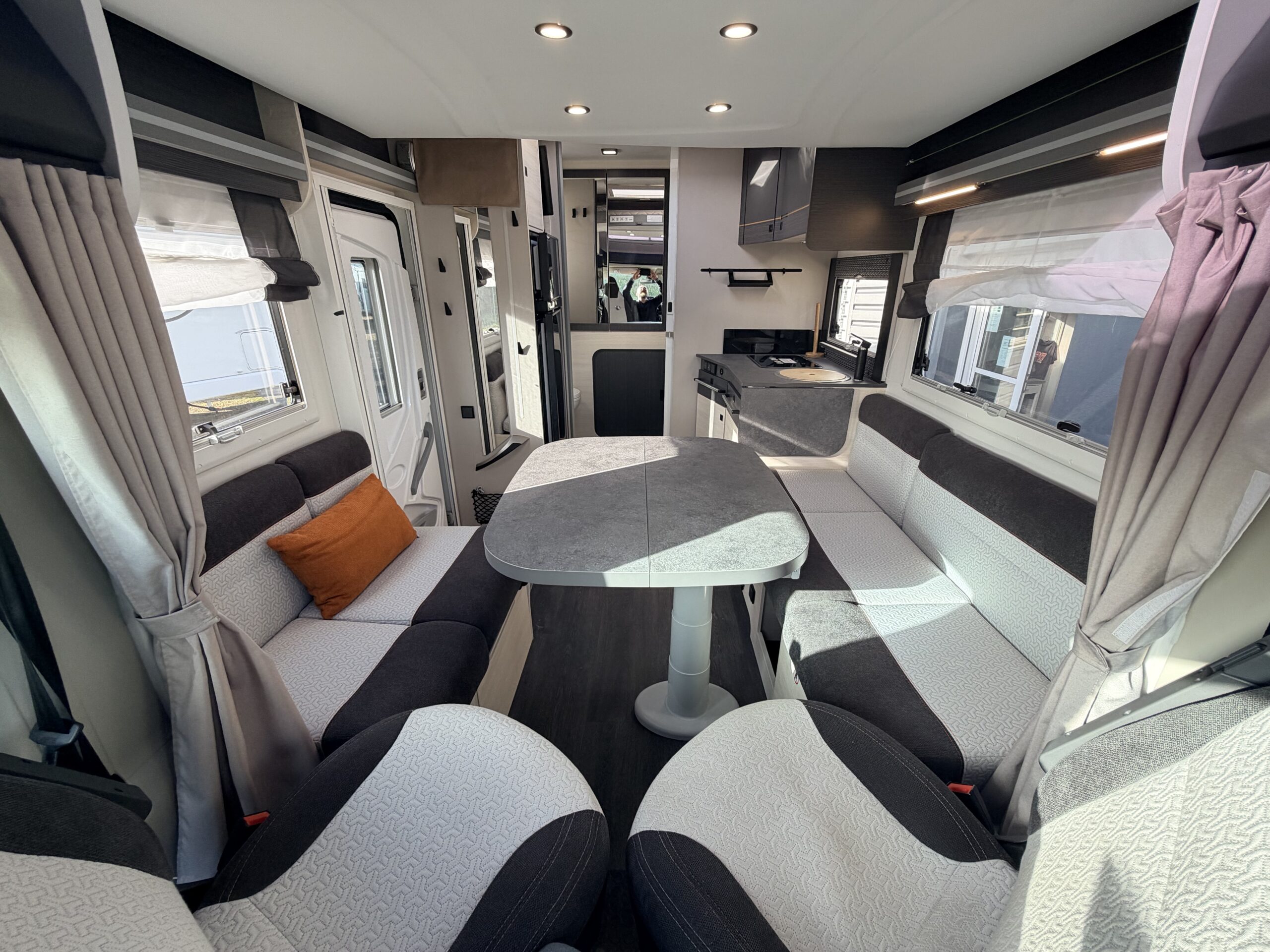 PROFILE CHAUSSON 650 VIP TITANIUM BOITE AUTO