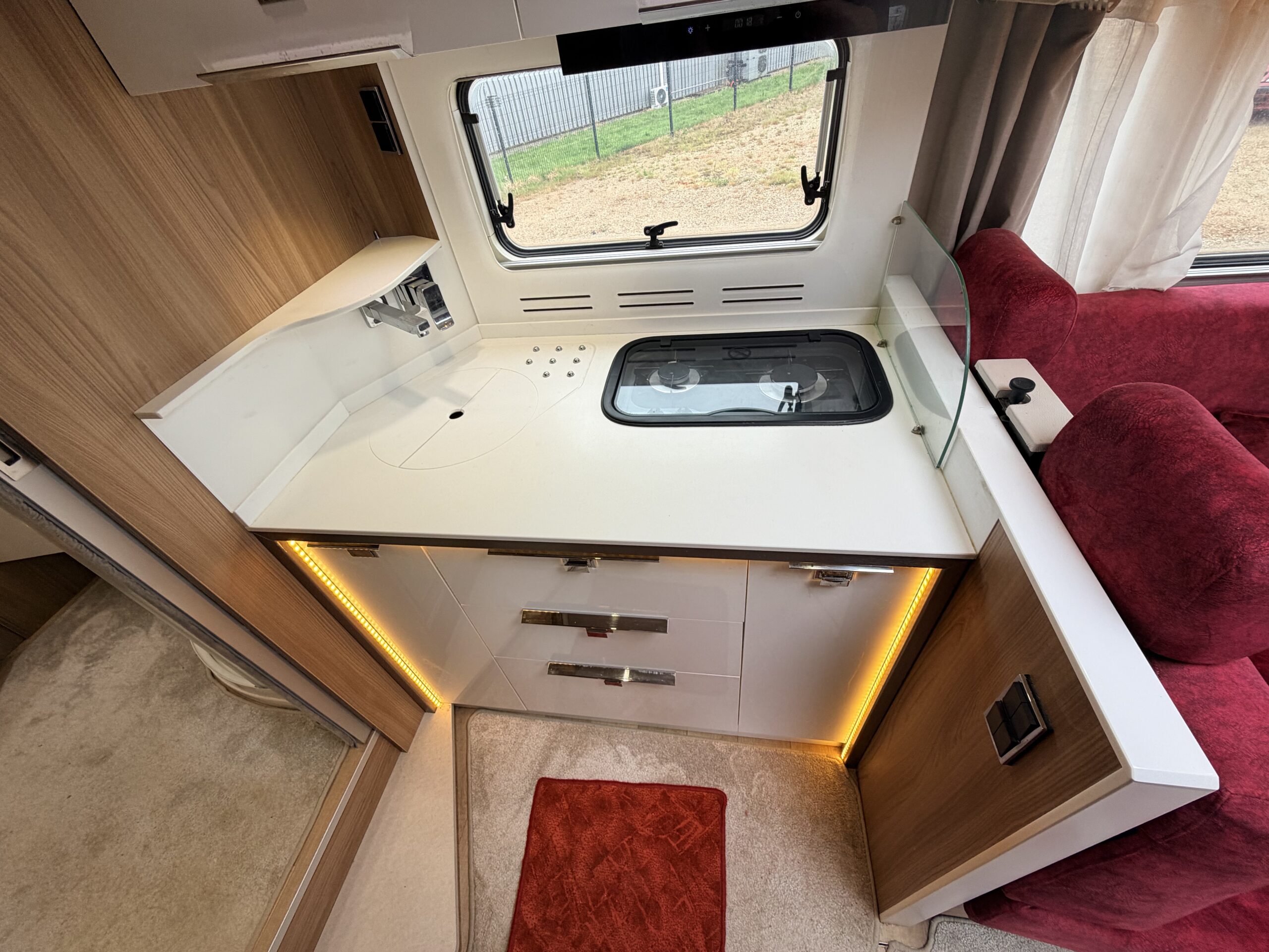 INTEGRAL HAUT DE GAMME LE VOYAGEUR RMB LINER 924 QD CAR SUR PORTEUR IVECO DAILY