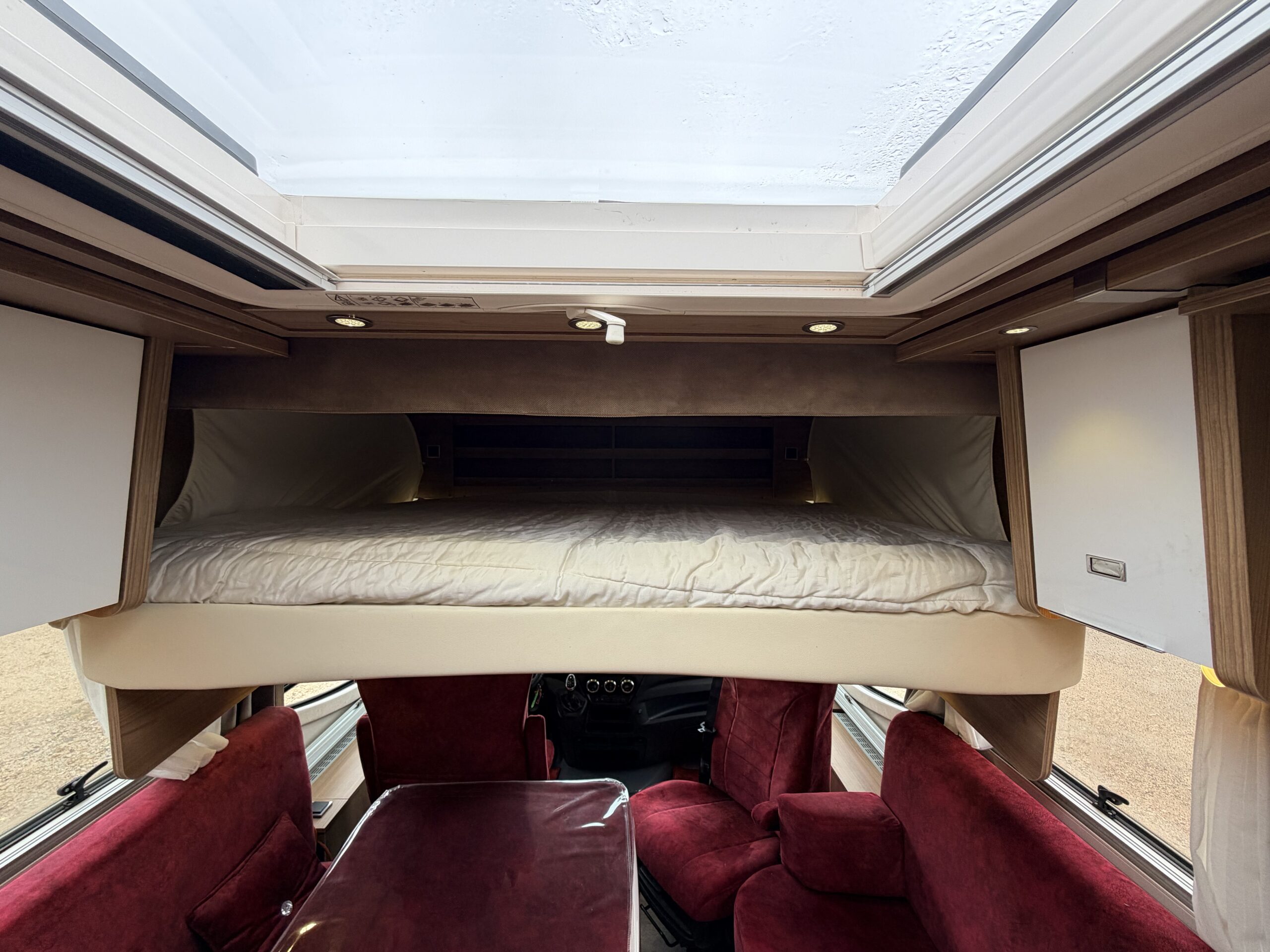 INTEGRAL HAUT DE GAMME LE VOYAGEUR RMB LINER 924 QD CAR SUR PORTEUR IVECO DAILY